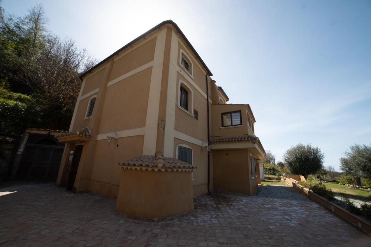 Villa Con Piscina Privata A 2 Kilometri Da Tropea Gasponi Eksteriør bilde